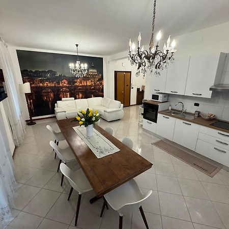 Vacanze Romane Apartment In Rzym Zewnętrze zdjęcie